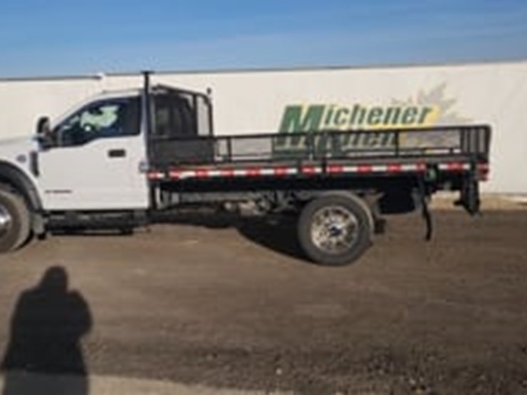 2020-ford-f550-image-4