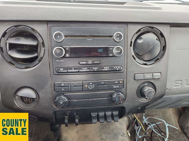 2013-ford-f550-image-17