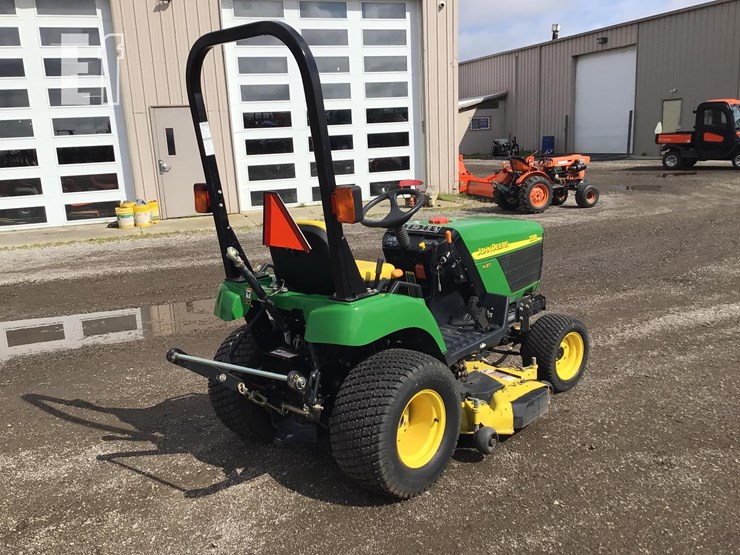 2004-john-deere-2210-image-6