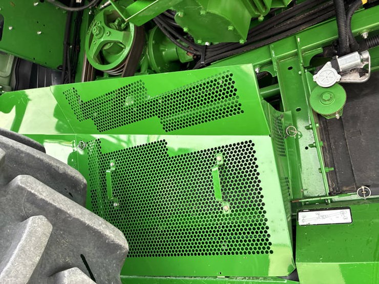 2018-john-deere-s780-image-53