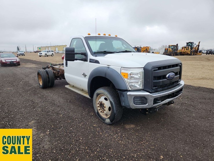 2013-ford-f550-image-2