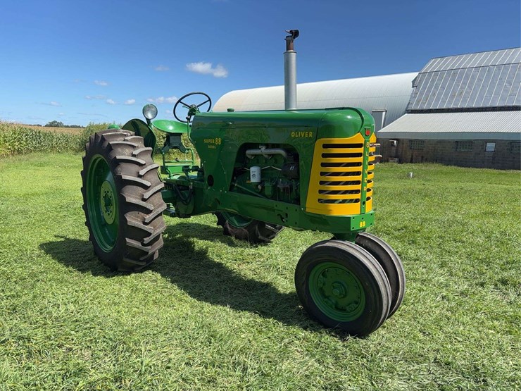 oliver-super-88-image-3