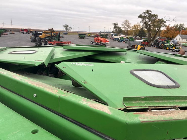 2004-john-deere-9660-sts-image-40