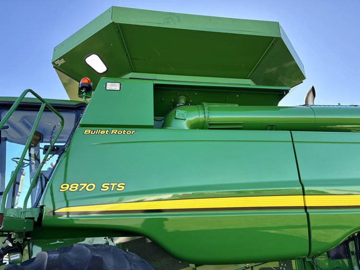 2010-john-deere-2010-image-23