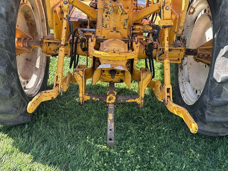 minneapolis-moline-g550-image-32