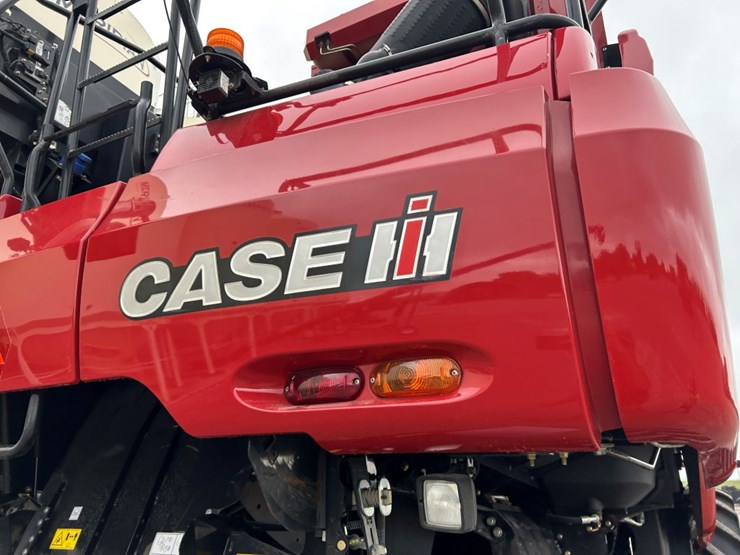 2019-case-ih-8250-image-15