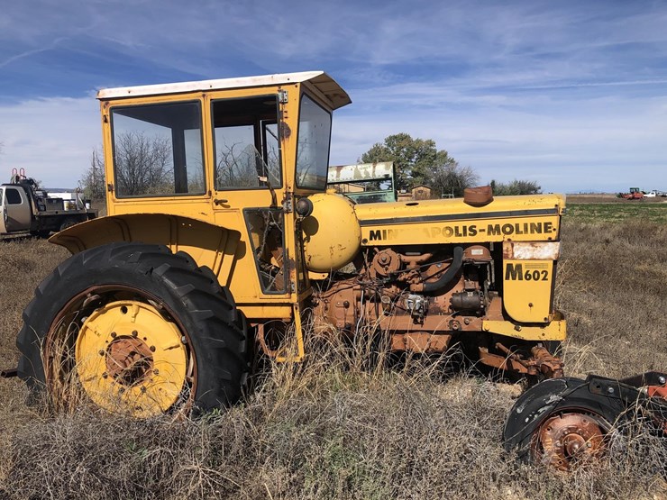 minneapolis-moline-m602-image-1