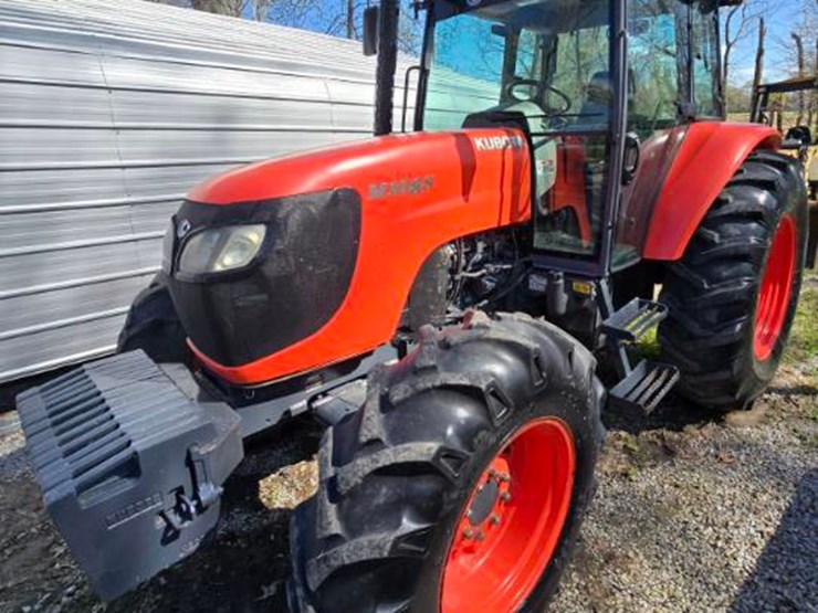 2012-kubota-m108s-image-1