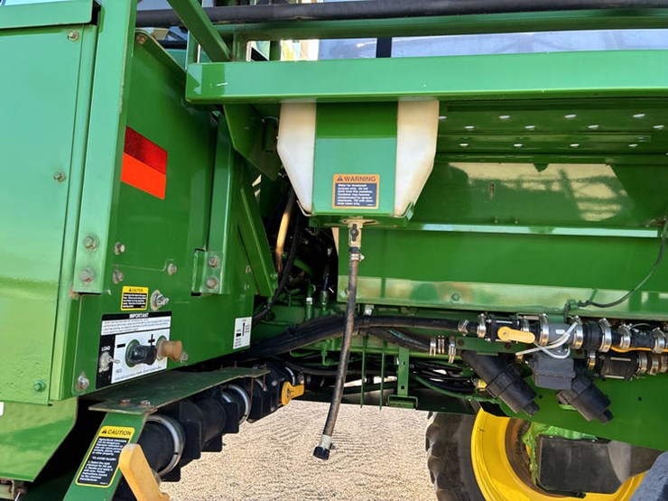 2014-john-deere-4830-image-40