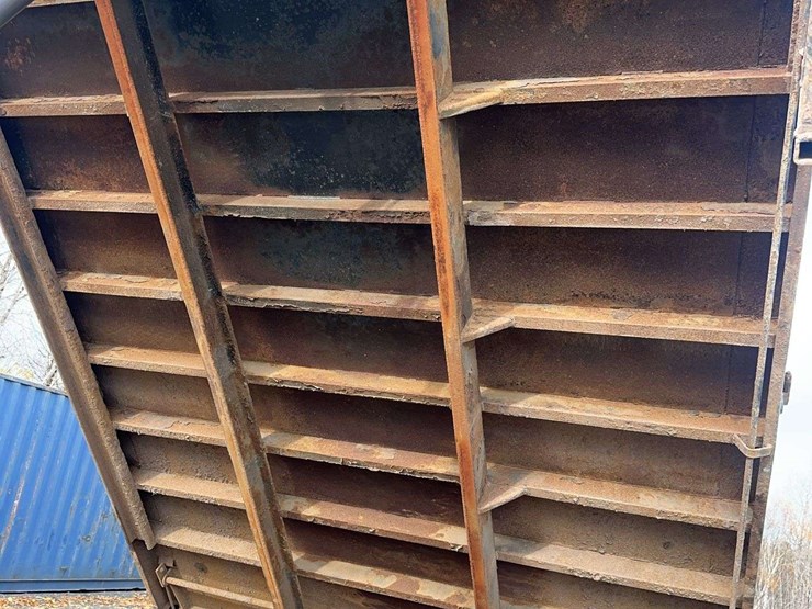 2015-chevrolet-3500hd-image-28