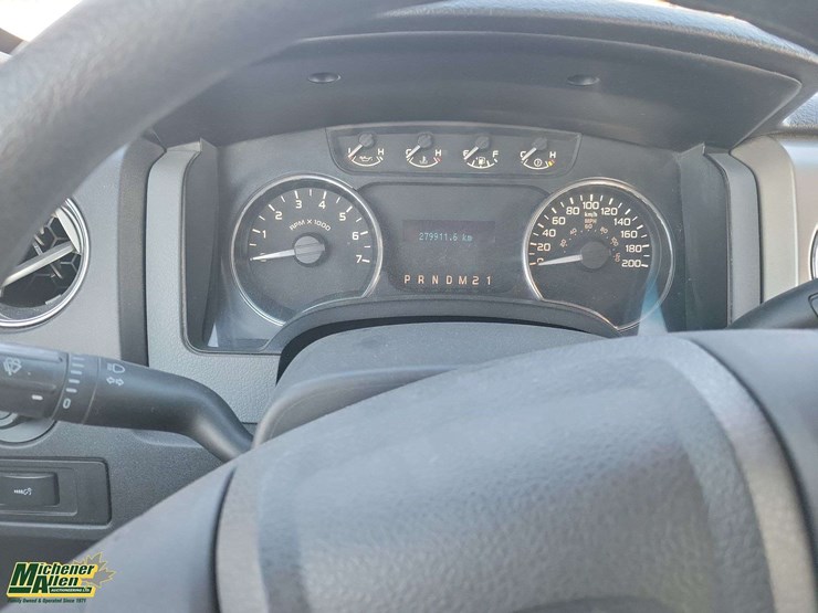 2011-ford-f150-image-17