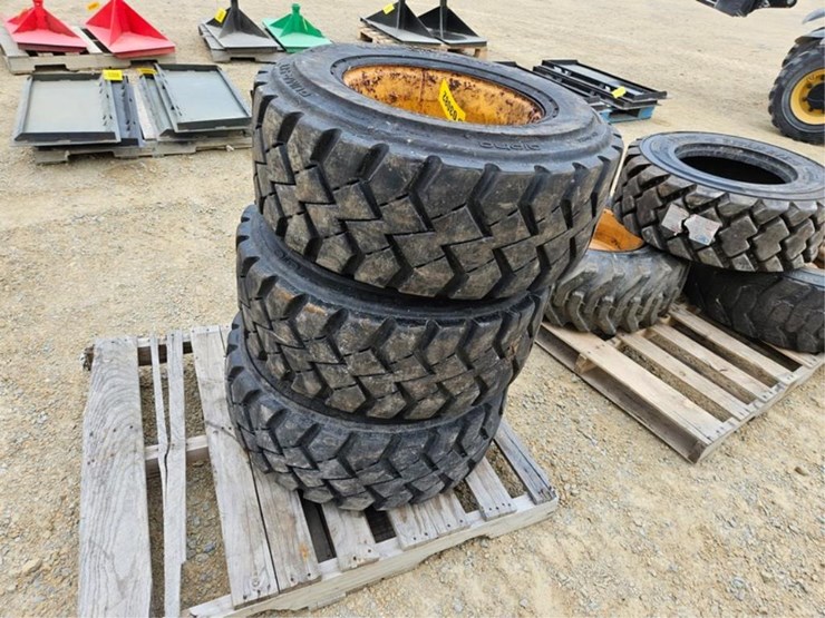 #3082-•-(3)-12-16.5-tires-&-rims-image-2