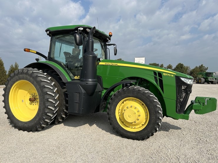 2014-john-deere-8270r-image-16