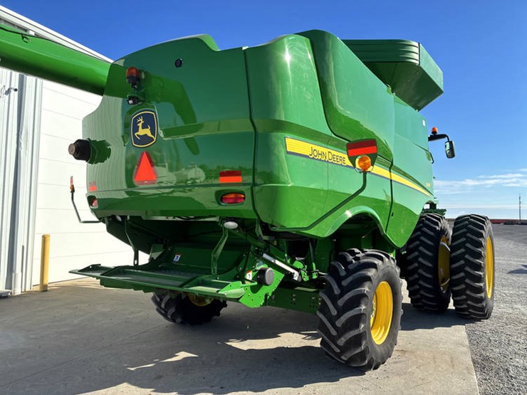 2013-john-deere-s670-image-5