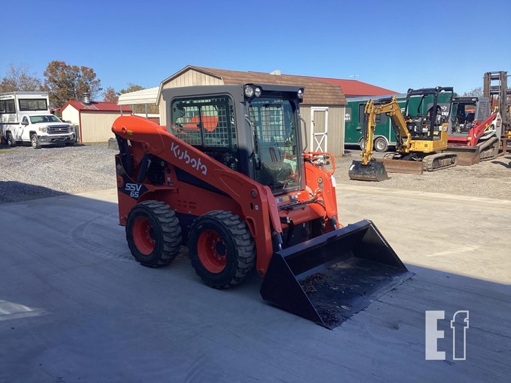 2025-kubota-ssv65-image-6