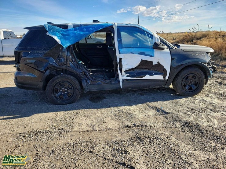 2019-ford-explorer-image-7