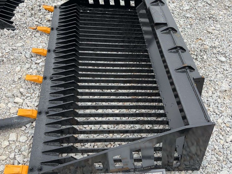 skid-steer-rock-bucket-image-3