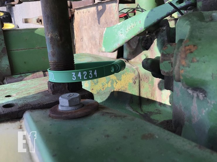 1957-john-deere-620-image-18