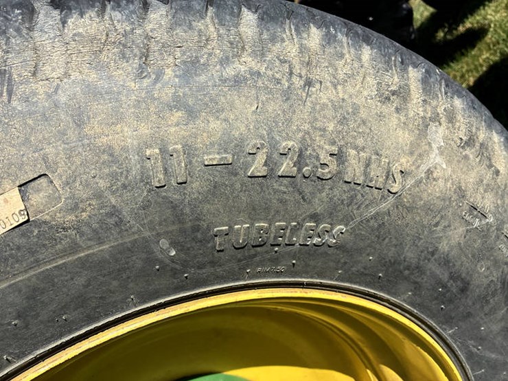 2011-john-deere-1790-image-37