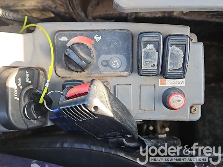 2016-kubota-kx057-4-image-45