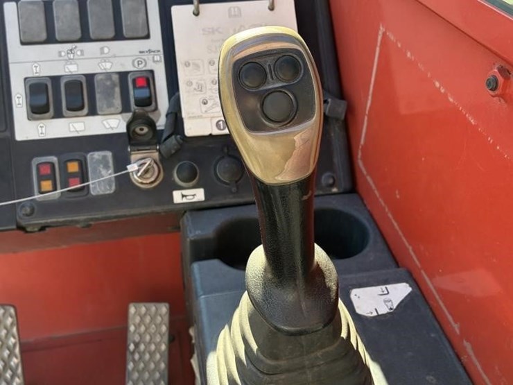 2018-skyjack-sj1056th-image-20