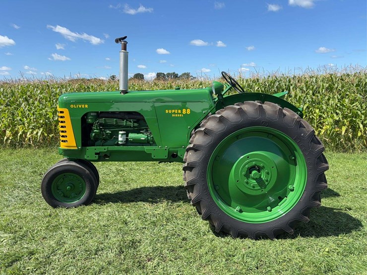 oliver-super-88-image-9