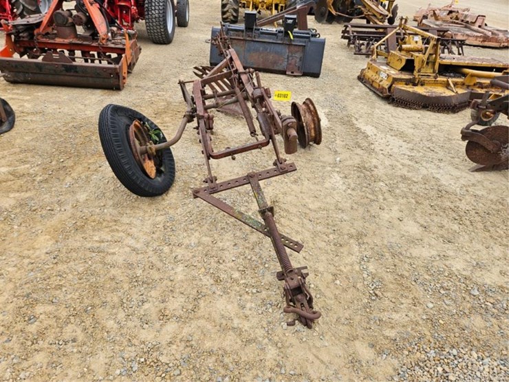 #3102-•-2-btm-pull-plow-frame-image-8