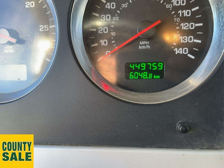 2016-kenworth-t800-image-22