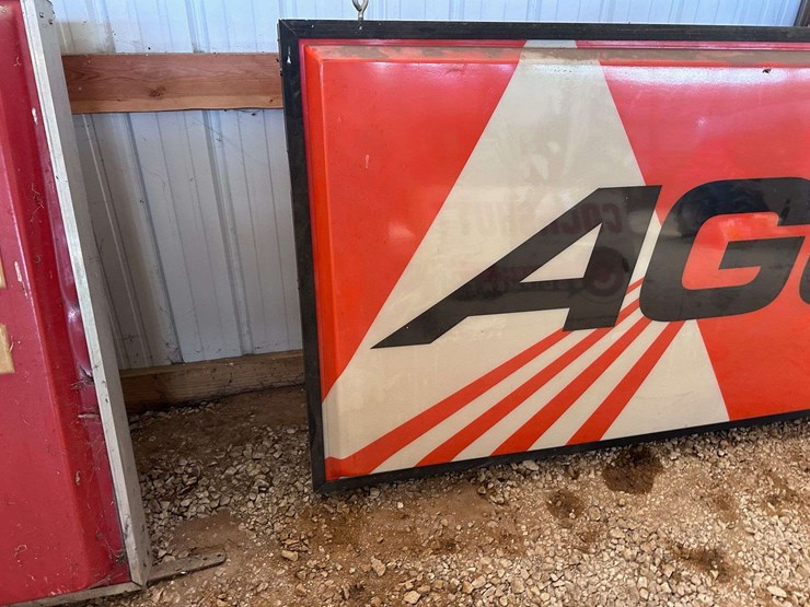agco-lighted-double-sided-bubble-sign-image-4