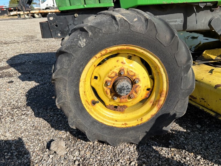 #2401-•-john-deere-855-compact-utility-tractor*-image-10