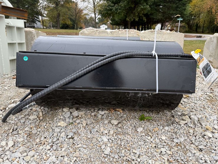 giyi-skid-steer-vibratory-roller-image-9