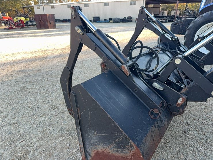 new-holland-t6070-image-21