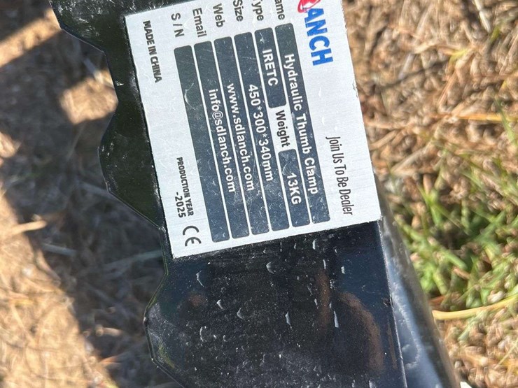 2025-hydraulic-thumb-image-3