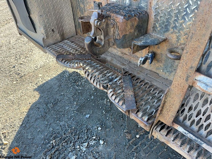 2012-international-7400-image-19