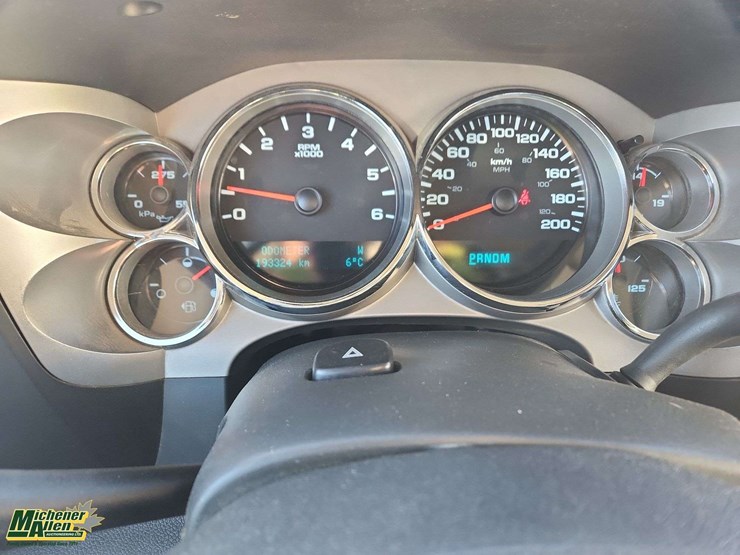 2011-chevrolet-silverado-1500-lt-image-10