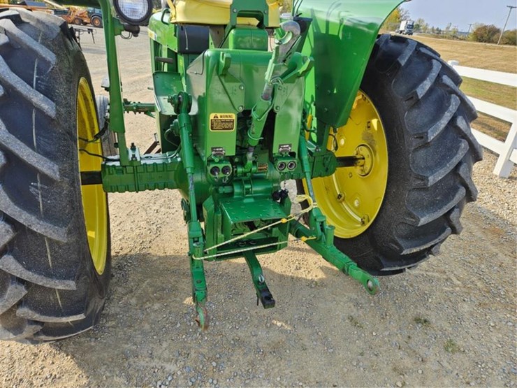 john-deere-2520-image-49