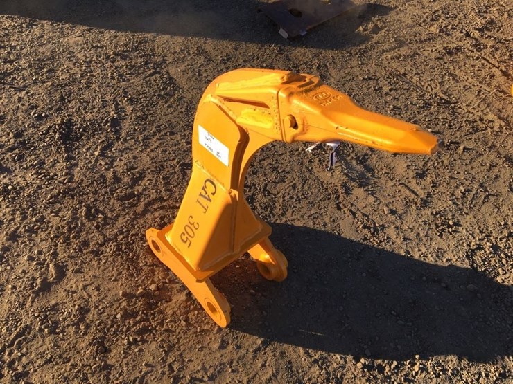 caterpillar-320-image-1