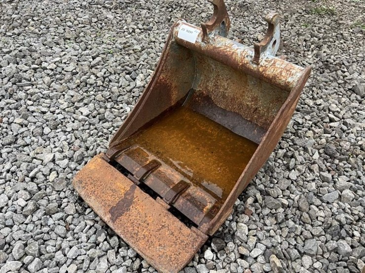 john-deere-24-image-1