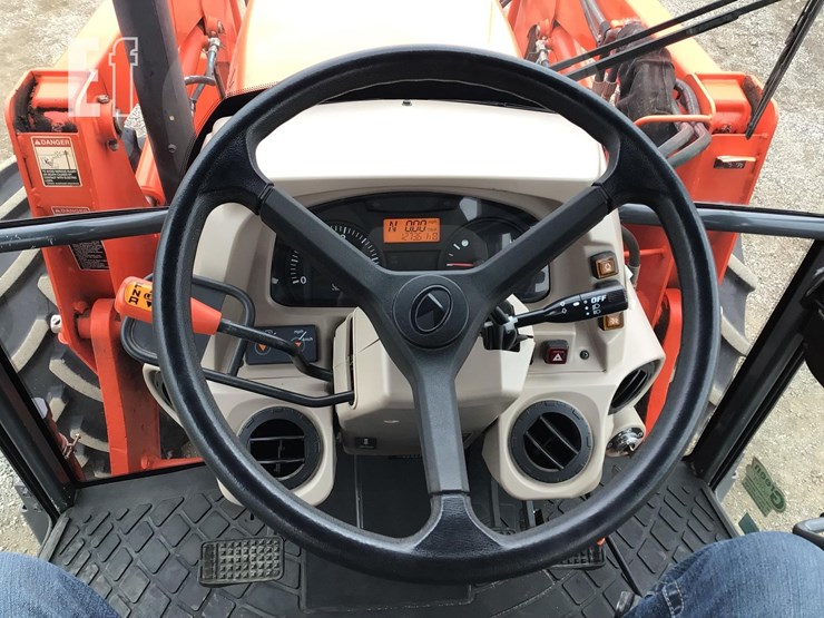 2021-kubota-m7060-image-19