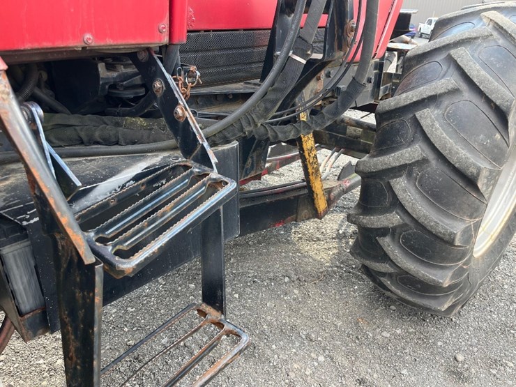 case-ih-5140-image-8