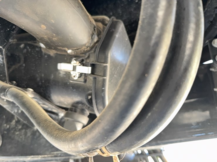 2023-case-ih-4350-patriot--sprayer-image-40