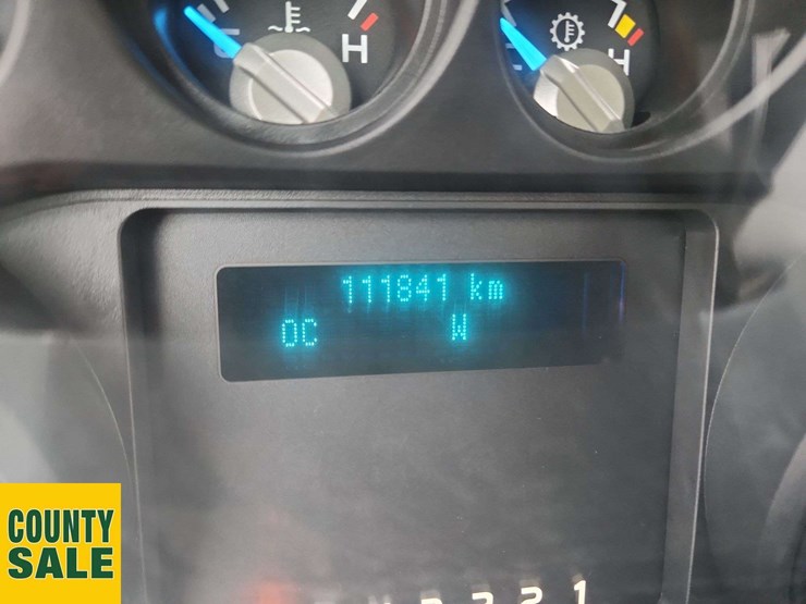 2015-ford-f550-image-8