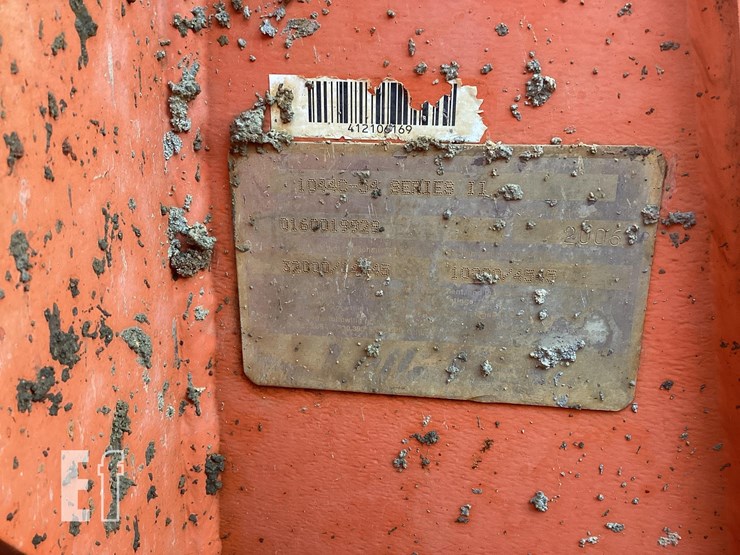 2006-lull-1044c-54-image-16