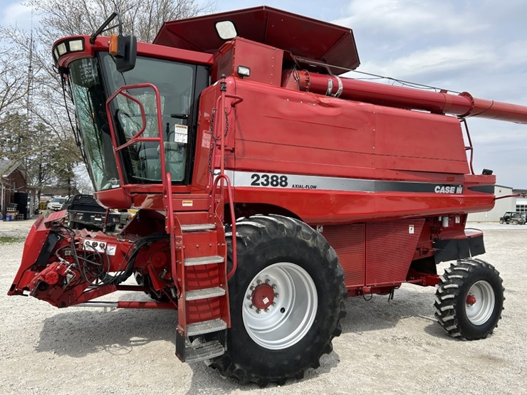 2006-case-ih-2388-image-1