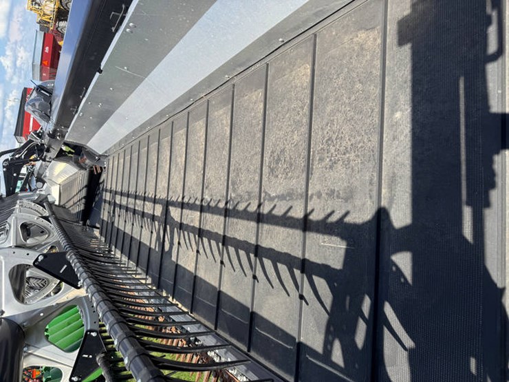 2023-mac-don-fd240-image-44