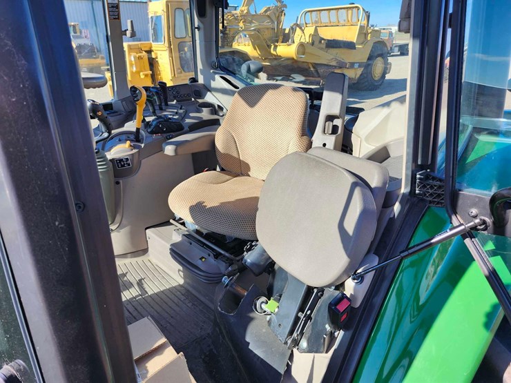 2023-john-deere-6145m-image-47