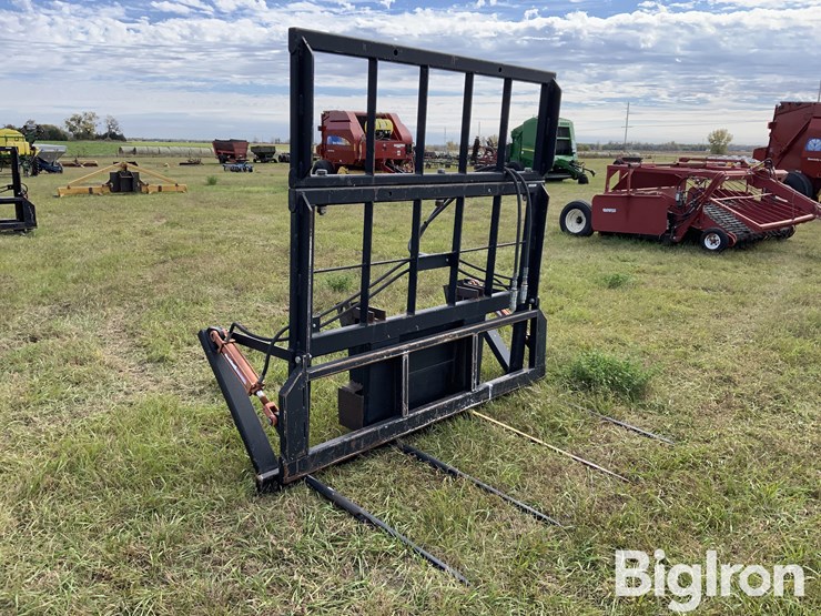 mds-hc243e-bale-stabber-w/hydraulic-push-off-image-3