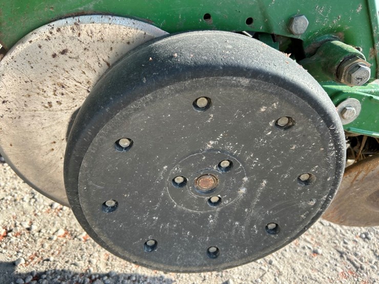 2004-john-deere-1790-image-11