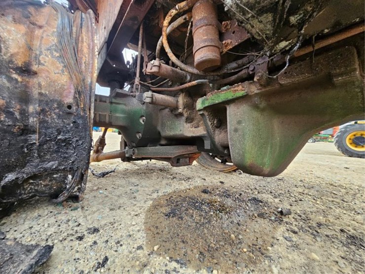 john-deere-4440-image-35