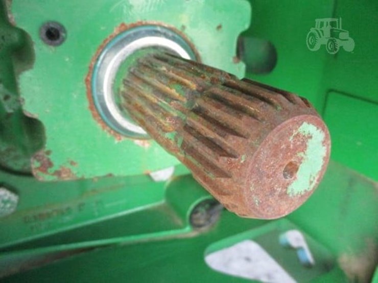 2013-john-deere-8360rt-image-69